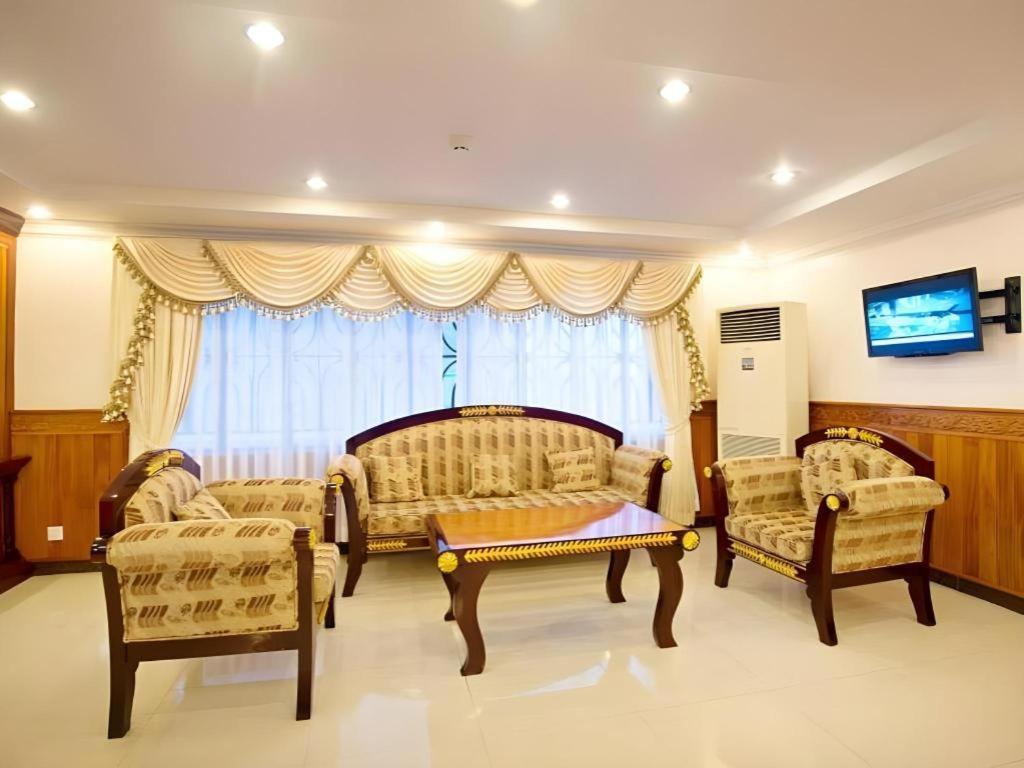 Jun Yue Hotel Phnom Penh Luaran gambar