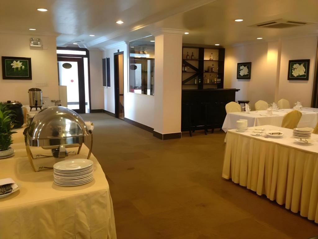 Jun Yue Hotel Phnom Penh Luaran gambar