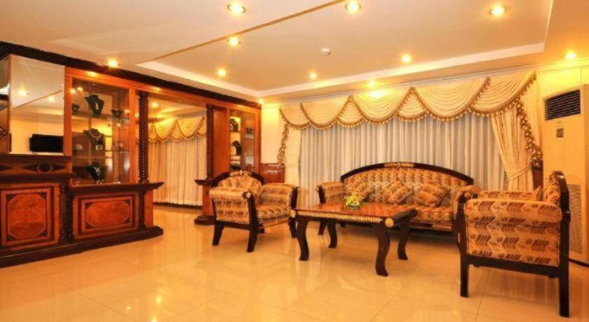 Jun Yue Hotel Phnom Penh Luaran gambar