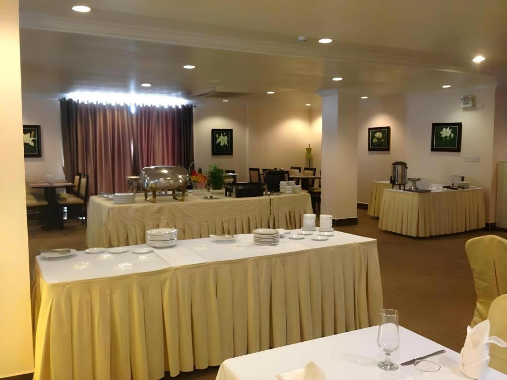 Jun Yue Hotel Phnom Penh Luaran gambar